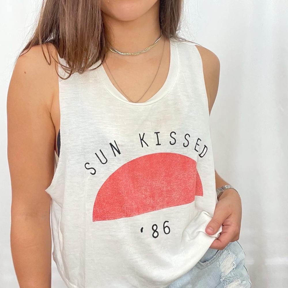Sun Kissed ‘86 top 🌅
